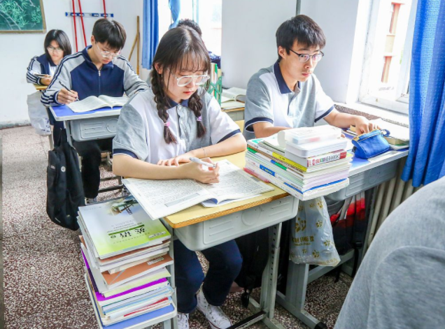 高水平校园职业安排“三