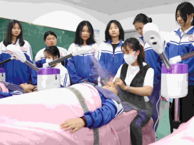 为学生提供探索与调整的