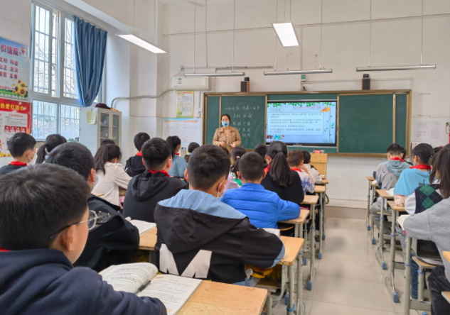 高效个性化的服务为校园