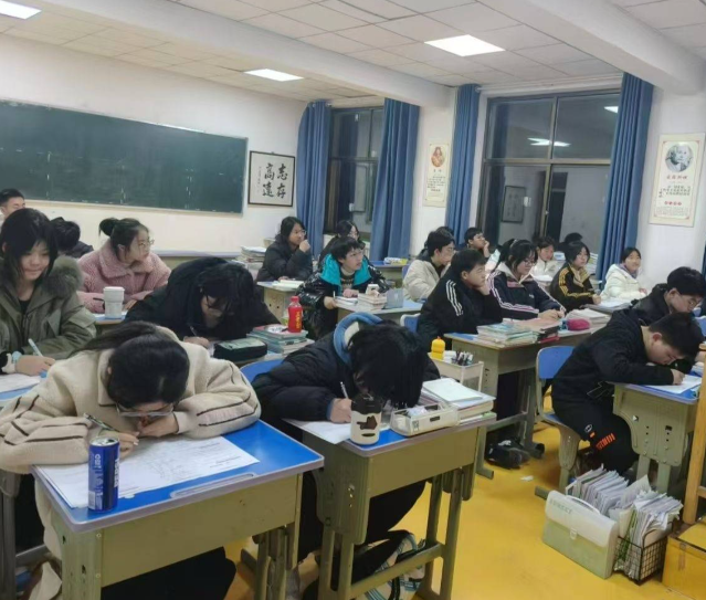 标准处理学生带入学校的